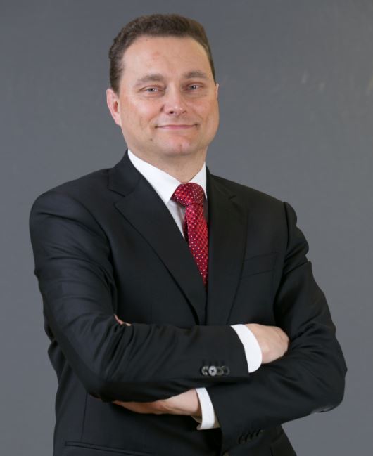 prof Piotr Jankowski