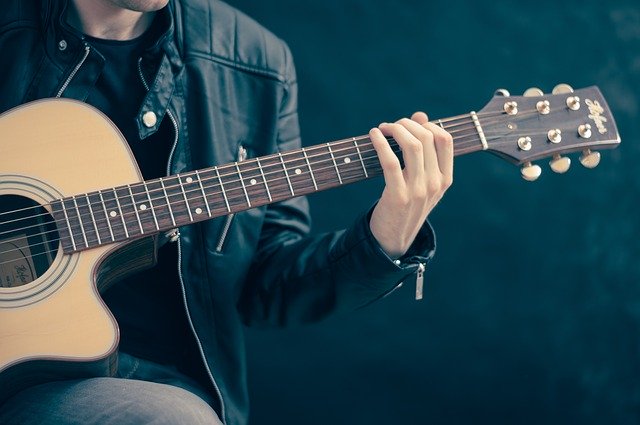 guitar-756326_640 guitar-756326_640